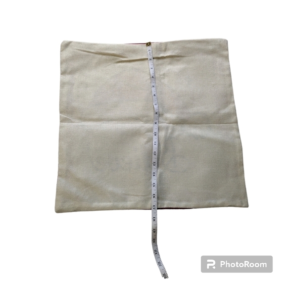 4pc set. Christmas Throw Pillow Covers. - Picture 4 of 5